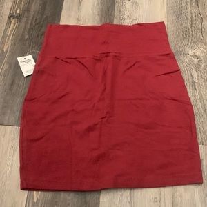 Charlotte Russe Skirt in Burgundy, Size M